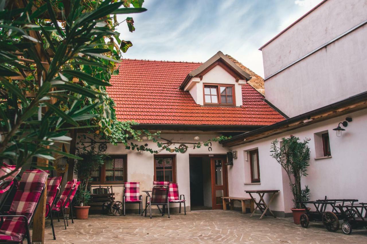 Apartman Alva 3 Mikulov Exterior foto